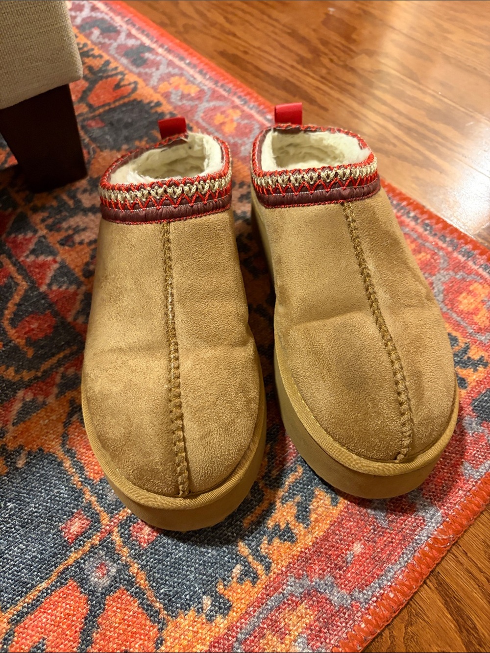 Women’s Casual Tan Suede Slip-On Lined Shoes Size 8